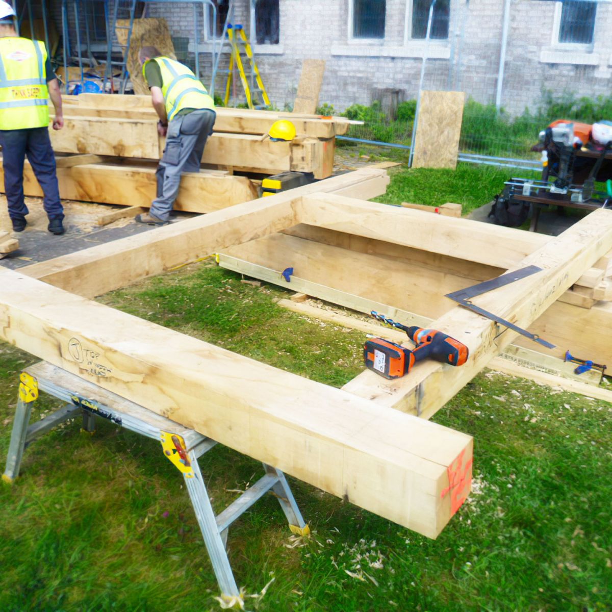 Carpentry and Joinery of Traditional Oak Beams